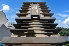 Super Townhouse Oak Ramdaspeth Downtown